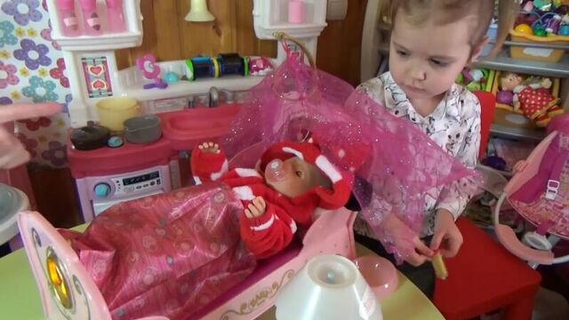 Беби Борн игрушечная кроватка для куклы распаковка игрушки Baby Born doll toy cot - xyesoska.net