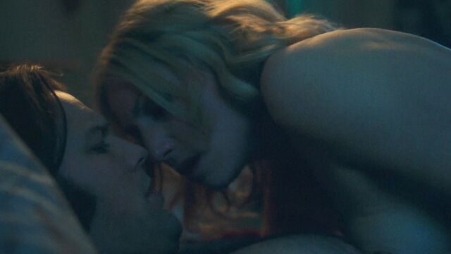 Обнаженная секс-сцена с Ari Graynor в фильме «Умираю» Herescandalplanet - xyesoska.net